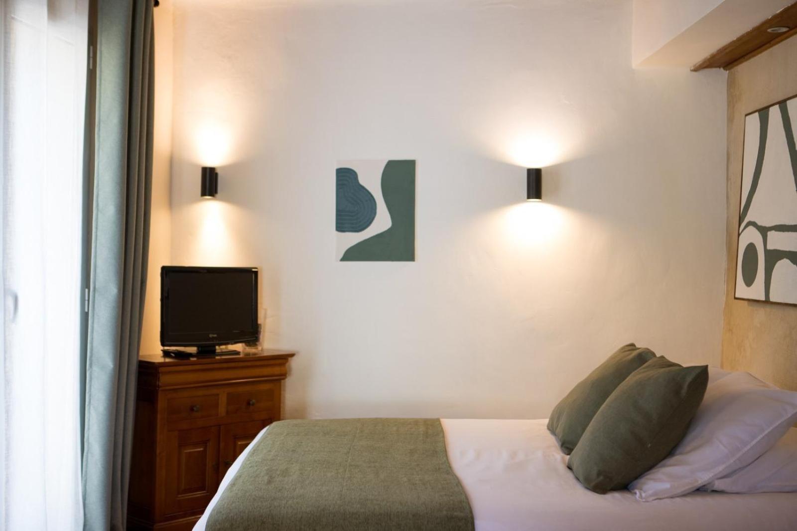In Provence Hotel - Experience Atypique Венель Экстерьер фото