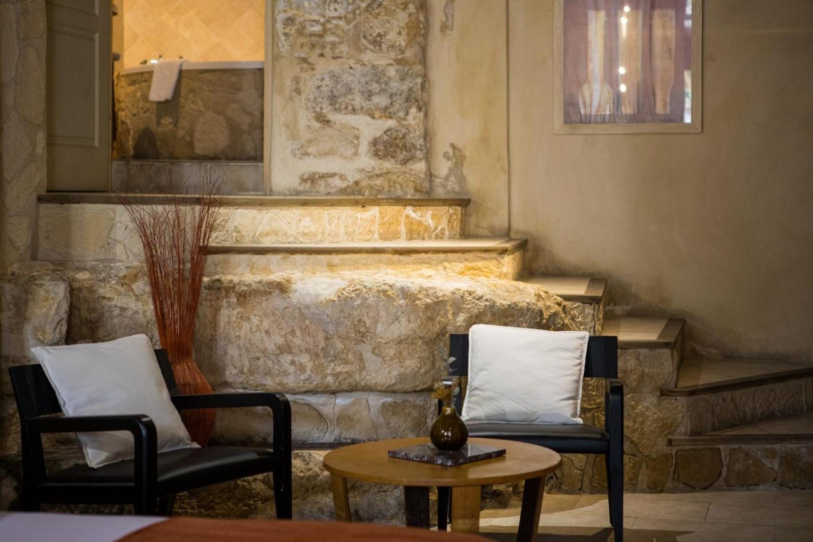 In Provence Hotel - Experience Atypique Венель Экстерьер фото