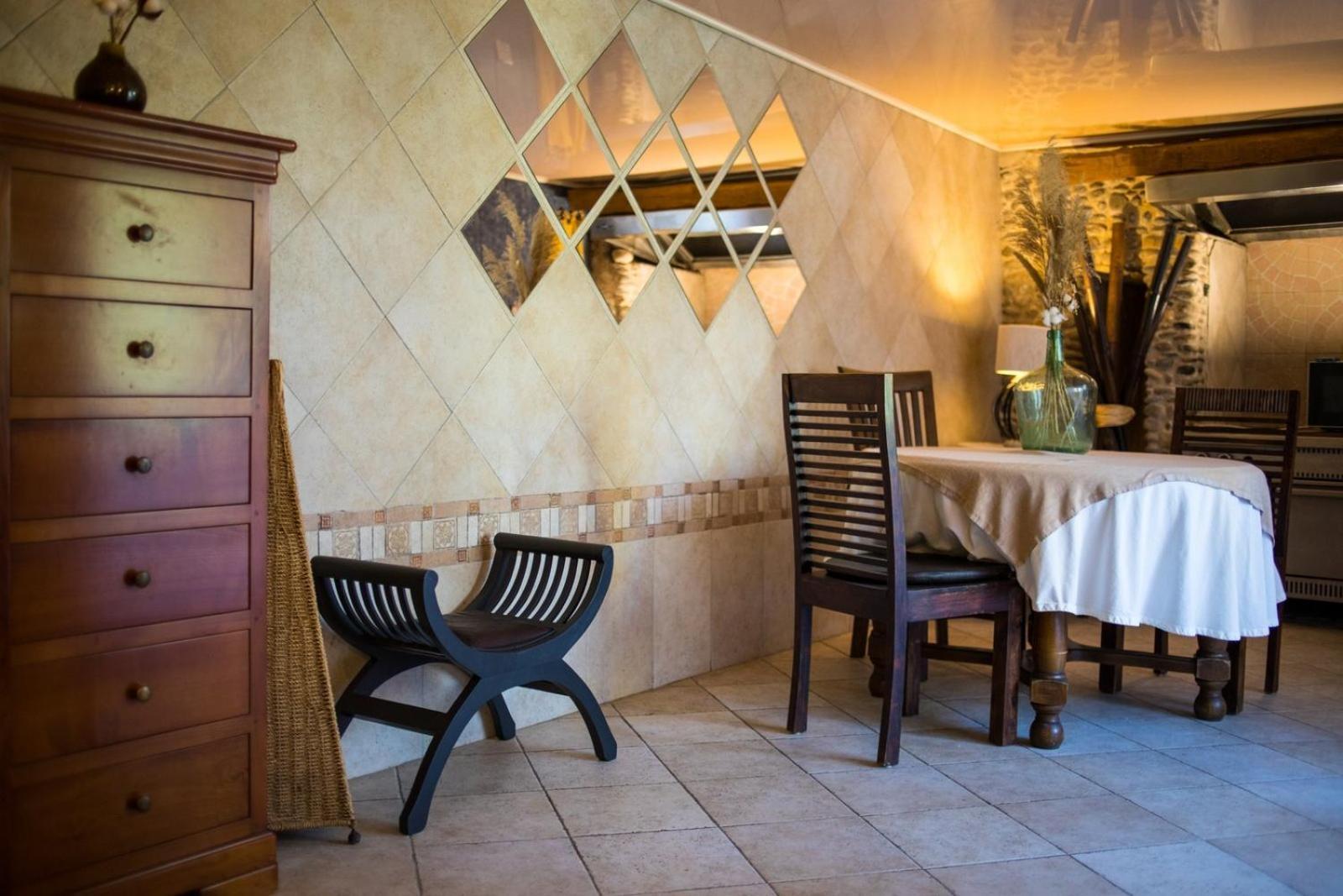 In Provence Hotel - Experience Atypique Венель Экстерьер фото