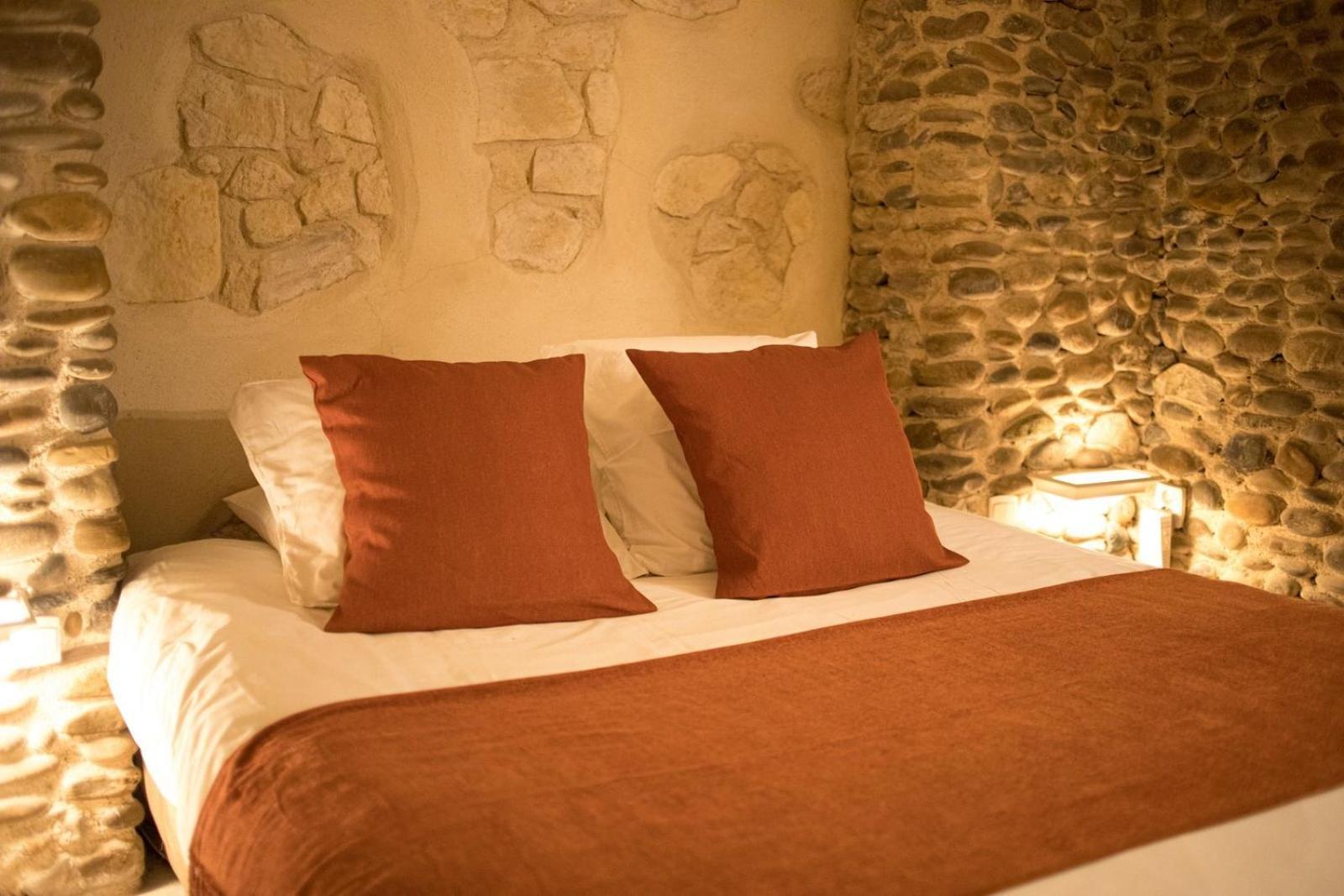 In Provence Hotel - Experience Atypique Венель Экстерьер фото