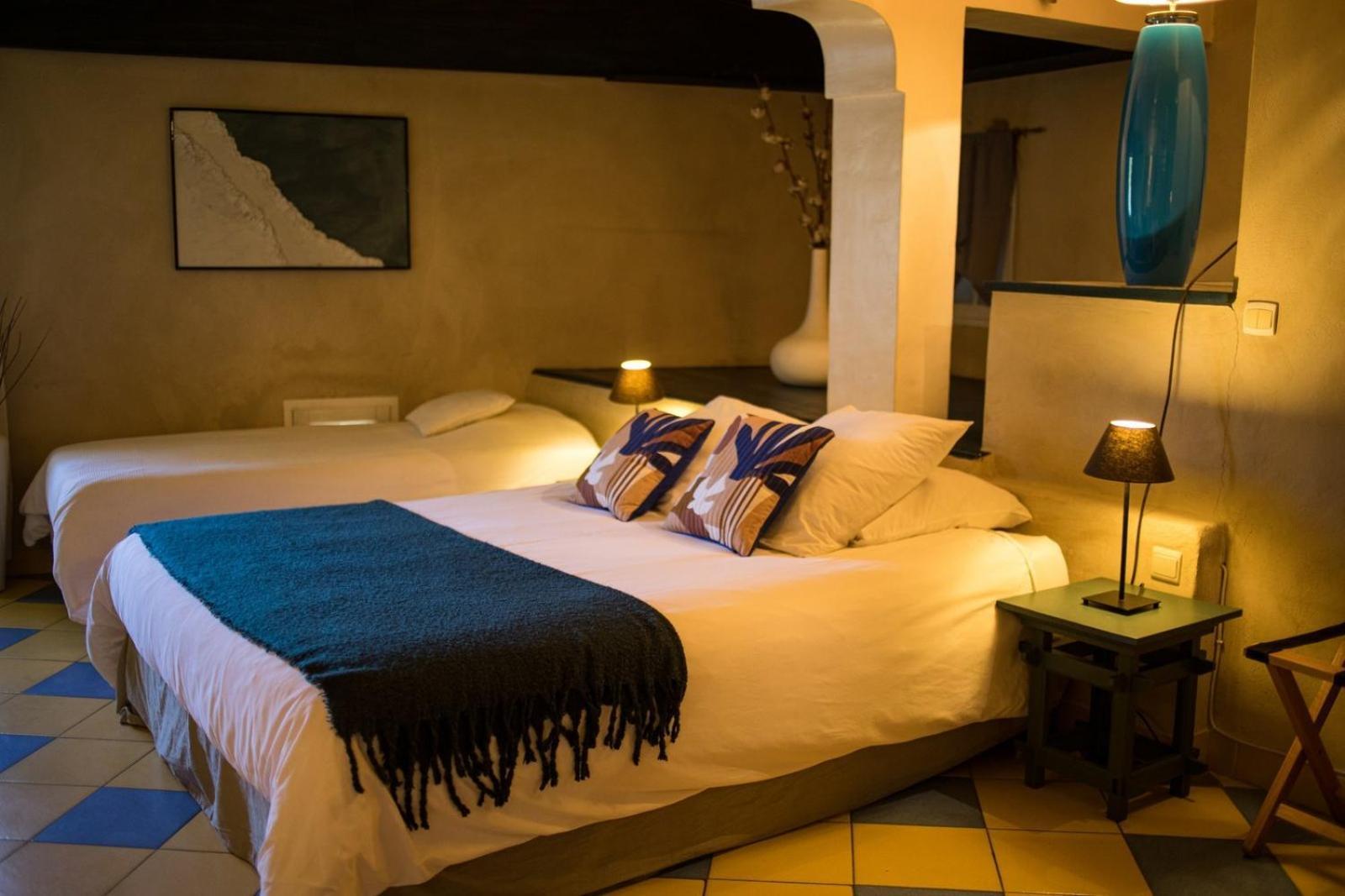 In Provence Hotel - Experience Atypique Венель Экстерьер фото