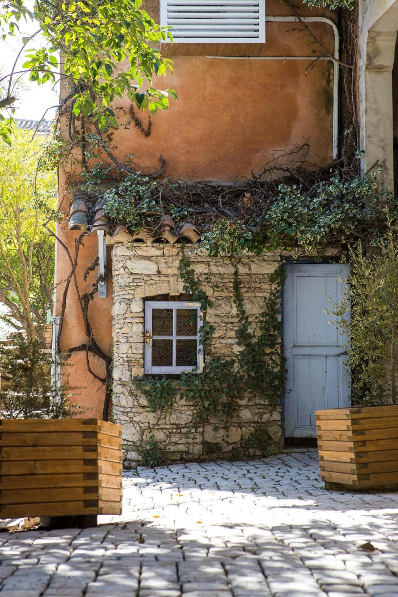In Provence Hotel - Experience Atypique Венель Экстерьер фото